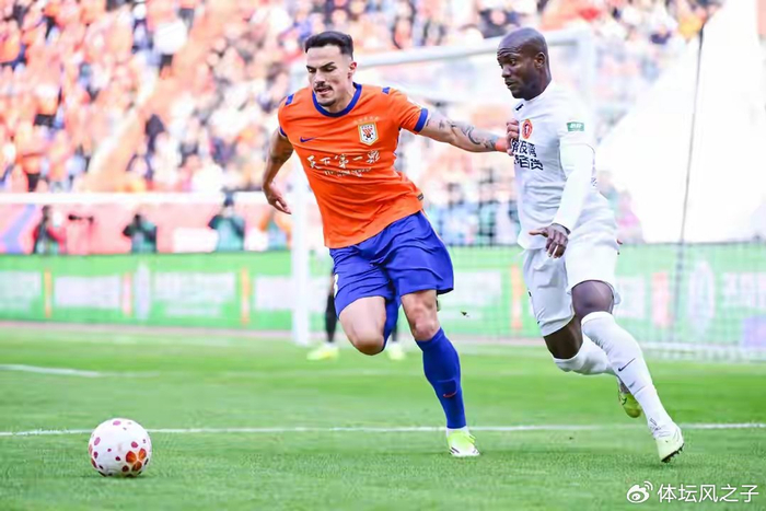 开云官网首页-泰山队捡到宝，阿尔瓦罗连场惊艳发挥，成后防定海神针，堪称中超顶级|新赛季|京鲁大战|佩德罗-阿尔瓦罗|山东泰山|中超联赛_新浪体育_新浪新闻